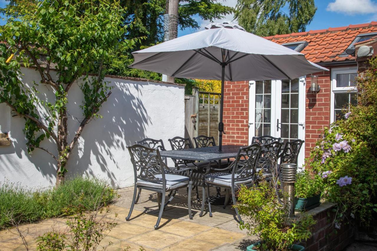 Vila Holly-Garth Helmsley Exteriér fotografie